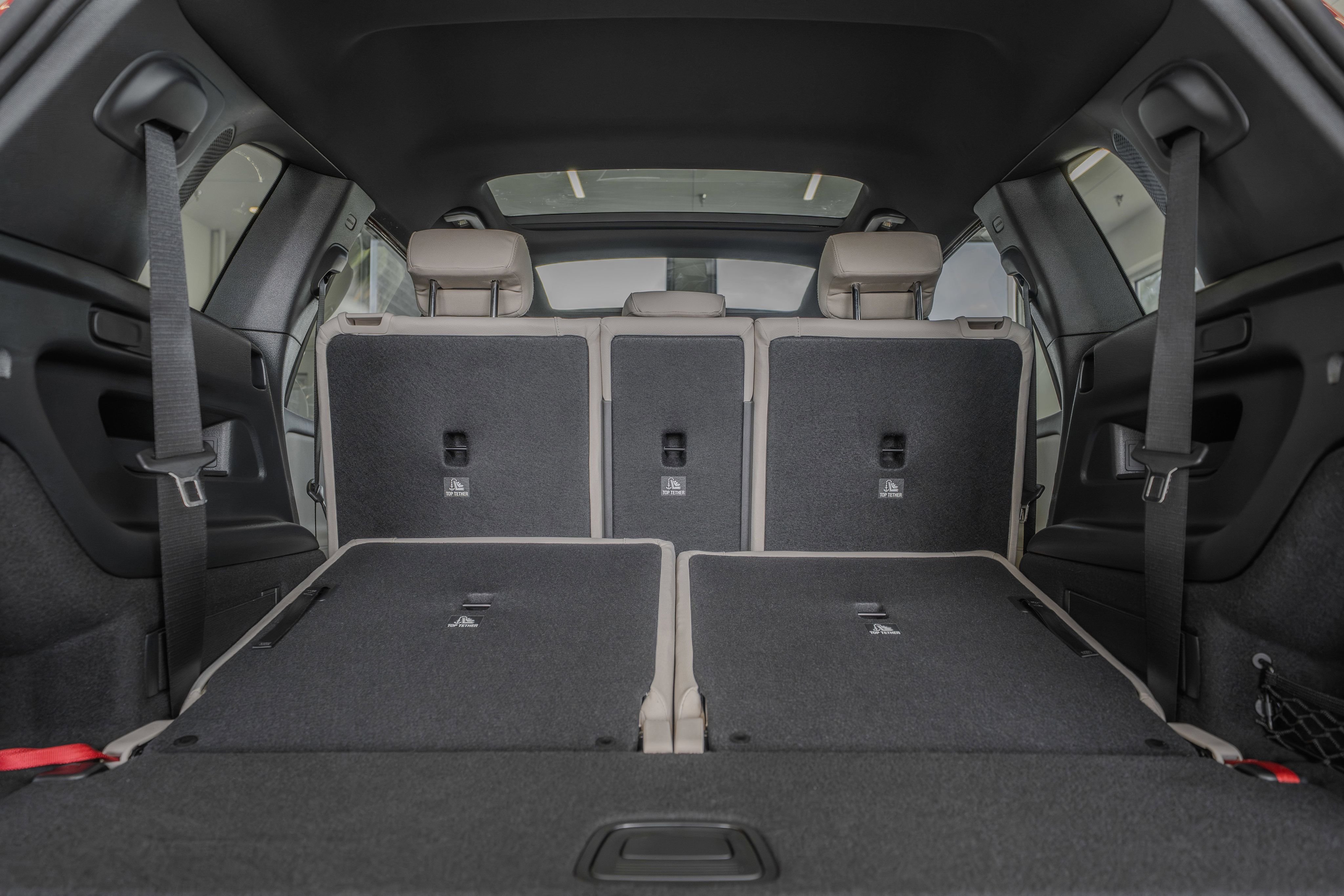Used 2026 MANUFAKTUR Patagonia Red Metallic Mercedes-Benz GLB 250 image 34