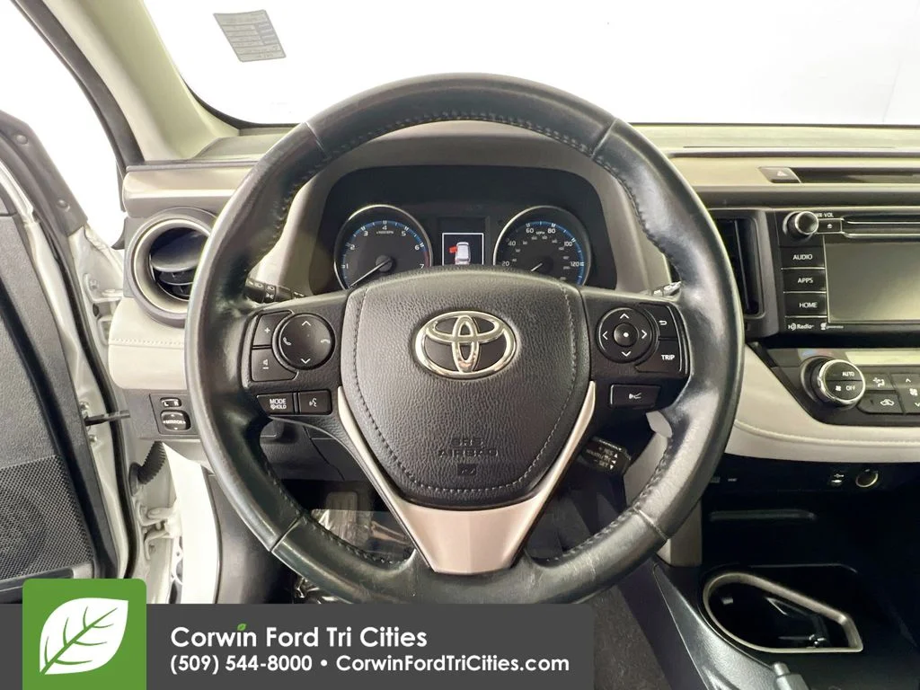 Used 2017 Super White Toyota XLE image 8