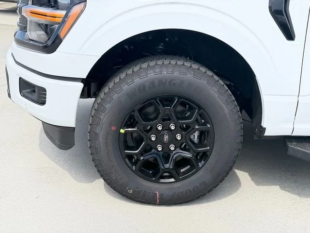 New 2026 White Ford XLT image 4
