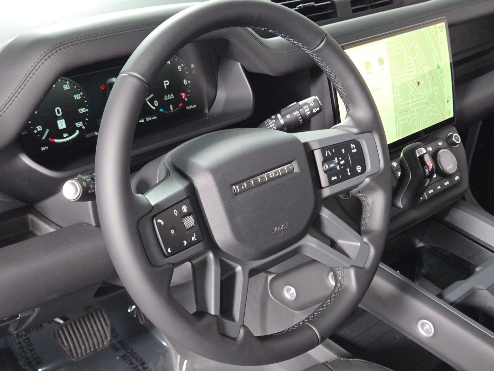 New 2026 Fuji White LAND ROVER X-Dynamic SE image 23