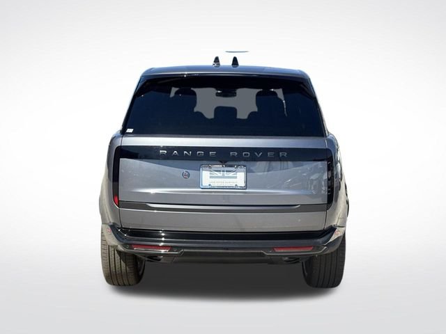 New 2026 Eiger Grey Land Rover SE image 7