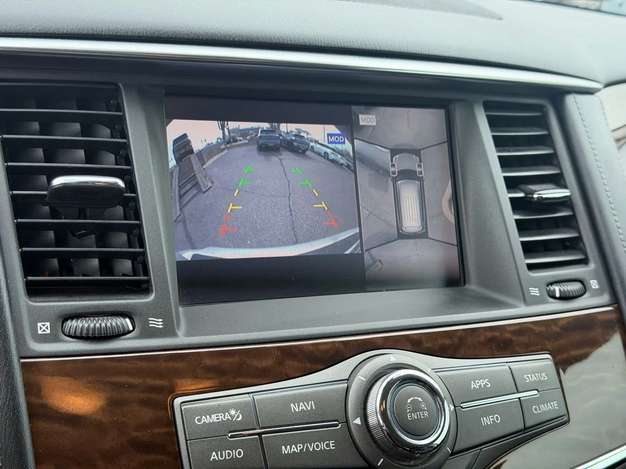 Used 2018 Brilliant Silver Nissan SL image 26