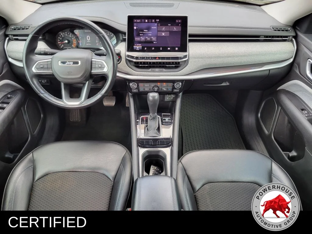 Used 2022 Red Jeep Latitude image 19