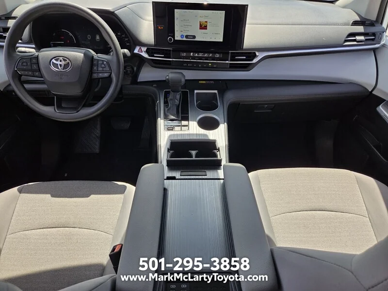 Used 2025 Ice TOYOTA LE FWD 8-PASSENGER image 12