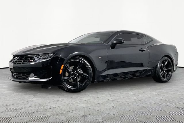 Used 2022 Black Chevrolet 1LT image 1