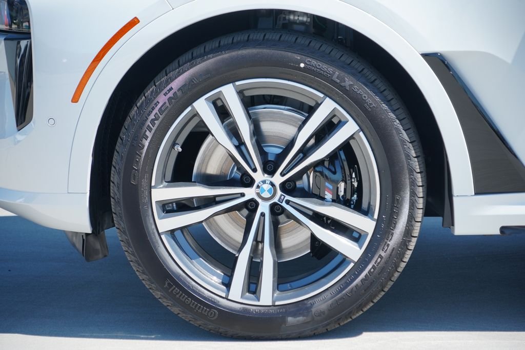 New 2027 Mineral White Metallic BMW xDrive40i image 5