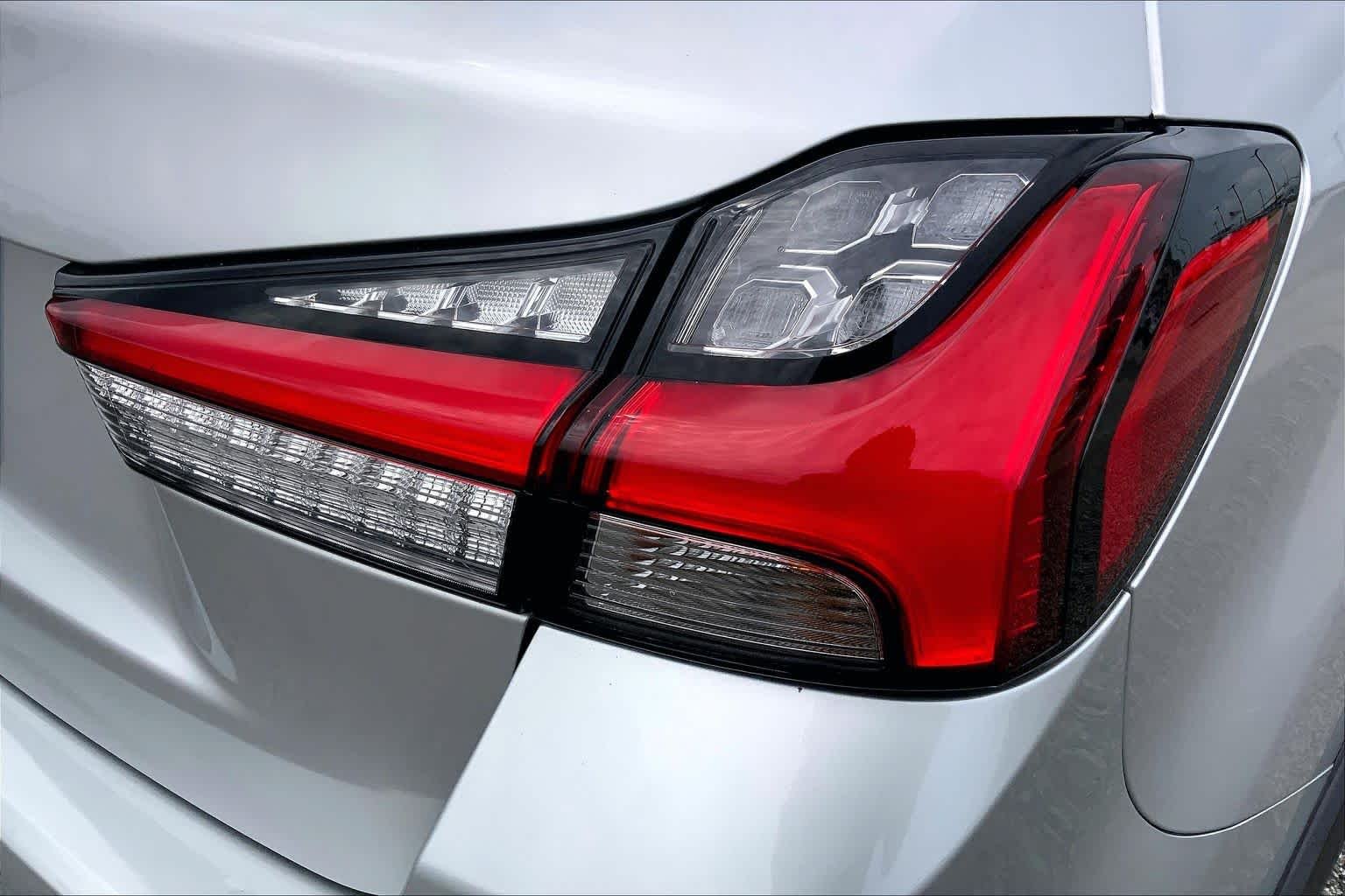 Used 2024 Alloy Silver Metallic Mitsubishi ES image 30
