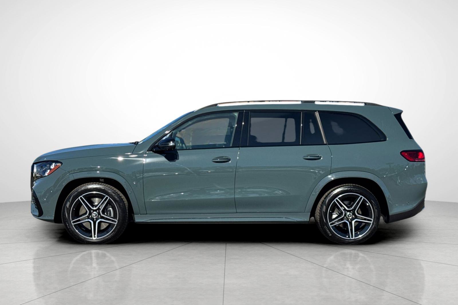 New 2027 Dark Petrol Mercedes-Benz GLS 450 image 30