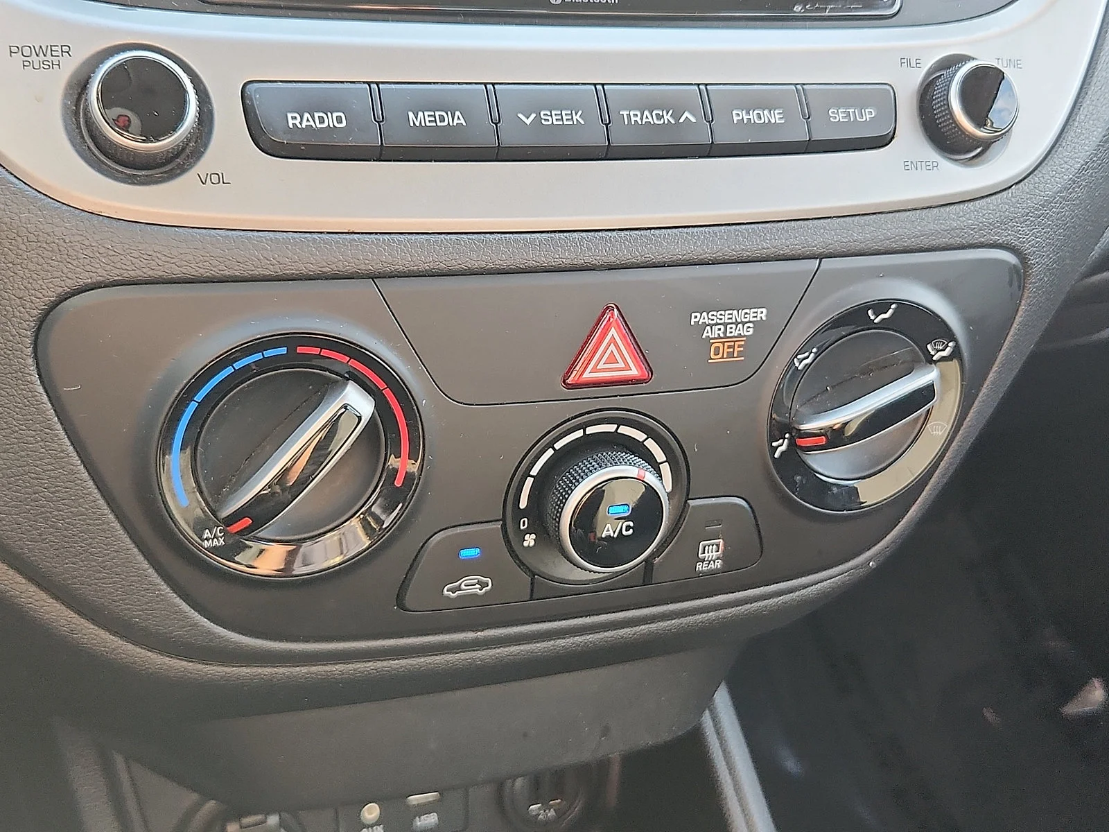 Used 2021 Blue Hyundai SE image 15