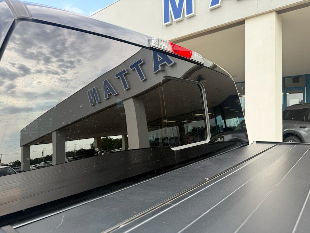 Used 2016 Shadow Black Ford Lariat image 18