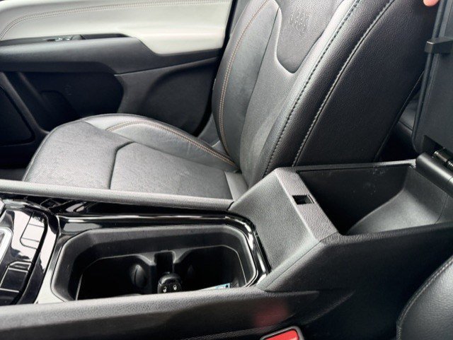 Certified Used 2022 Diamond Black Jeep Limited image 21