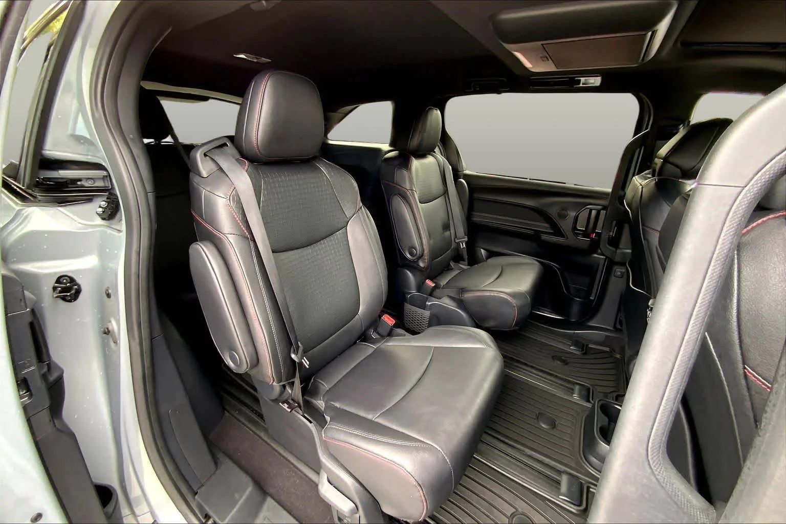 Used 2025 Cement Toyota XSE image 20