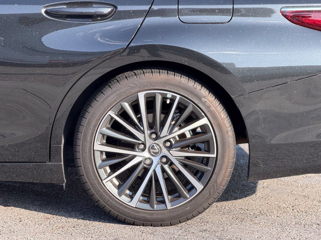 Used 2024 Caviar Lexus 300h image 3