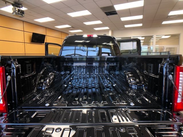 New 2026 Agate Black Metallic Ford F-250® Lariat® image 22