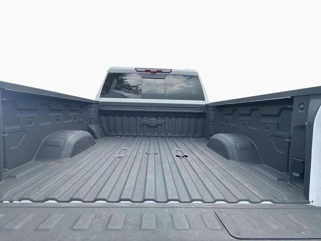 Used 2026 White Chevrolet High Country image 28