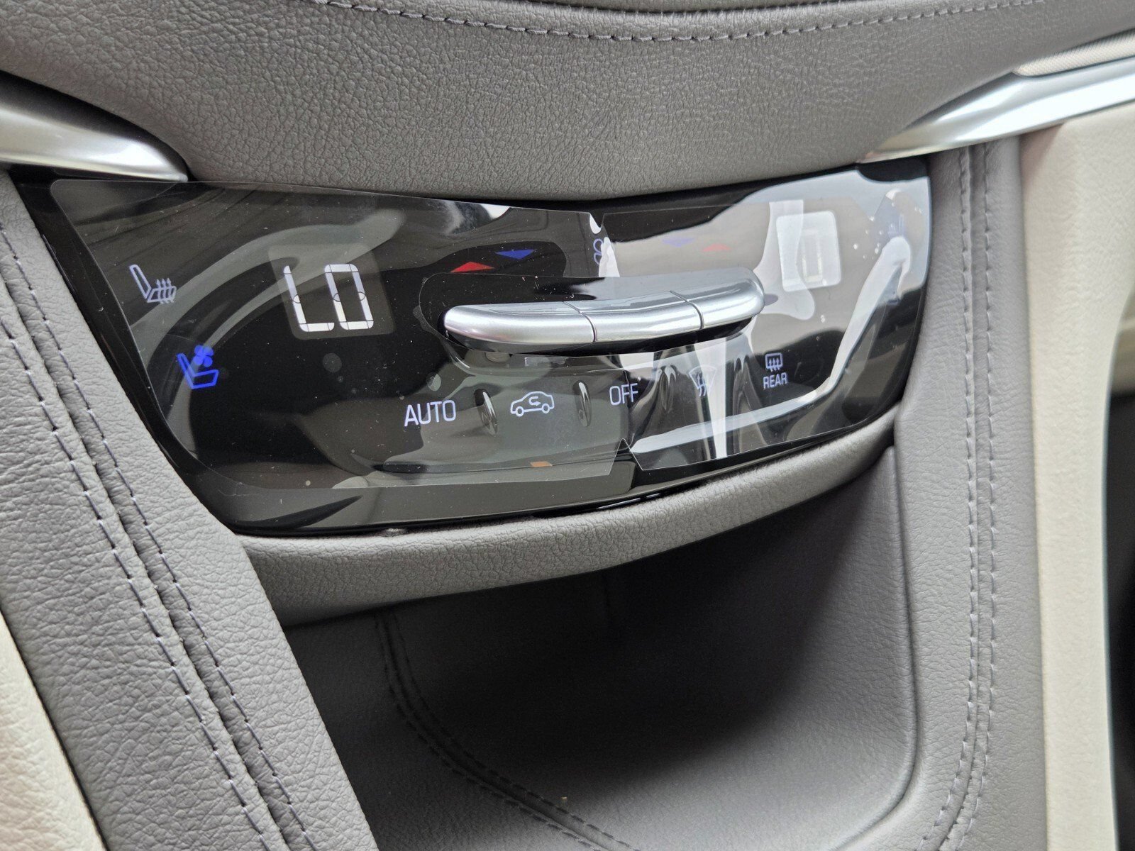 New 2026 Crystal White Tricoat Cadillac Premium Luxury image 26