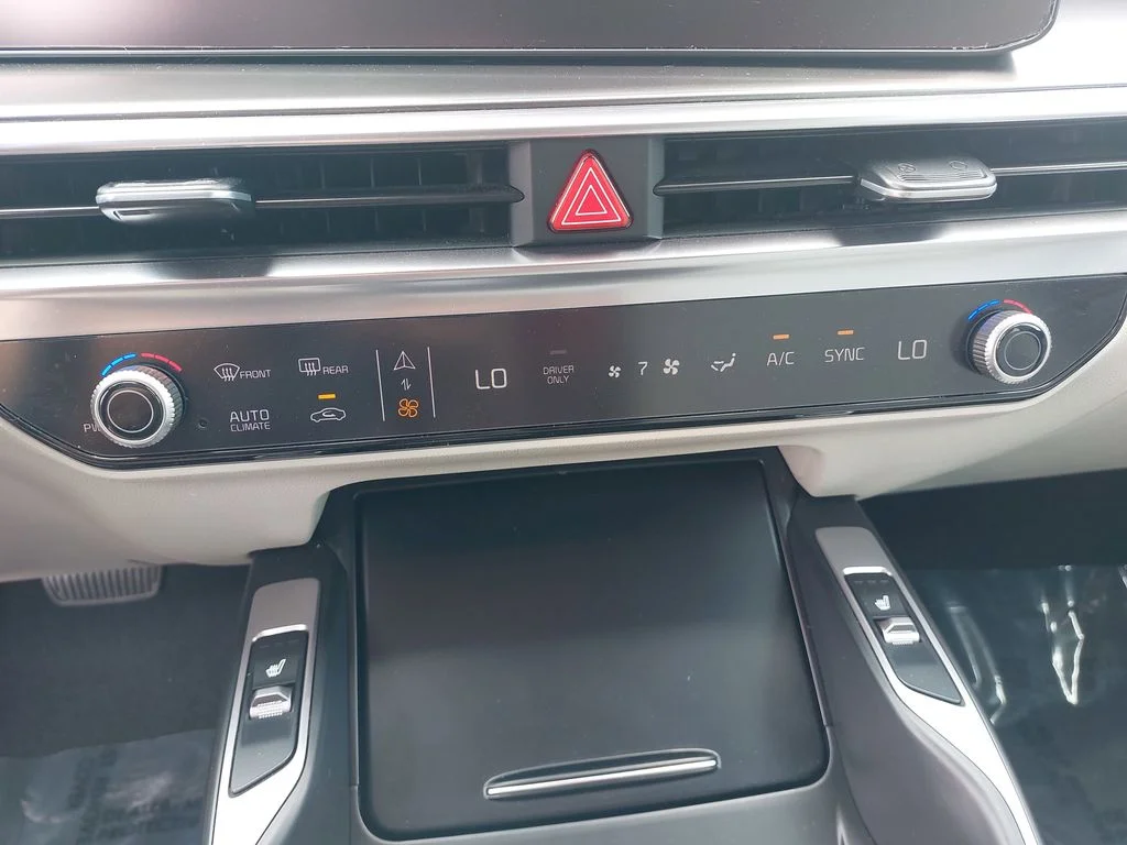 Used 2025 Silver Kia EX image 26