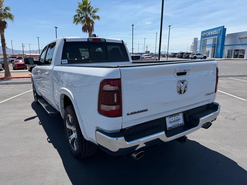 Used 2022 Bright White Clea Ram Laramie image 5