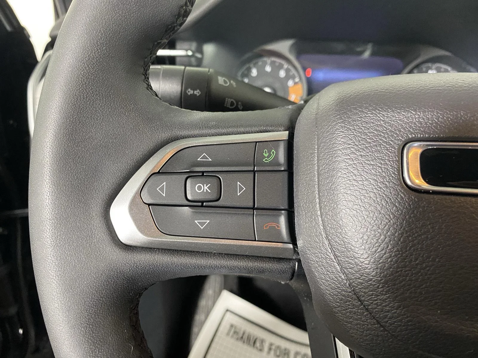 Used 2024 Diamond Black Crystal Pearlcoat Jeep Limited image 16