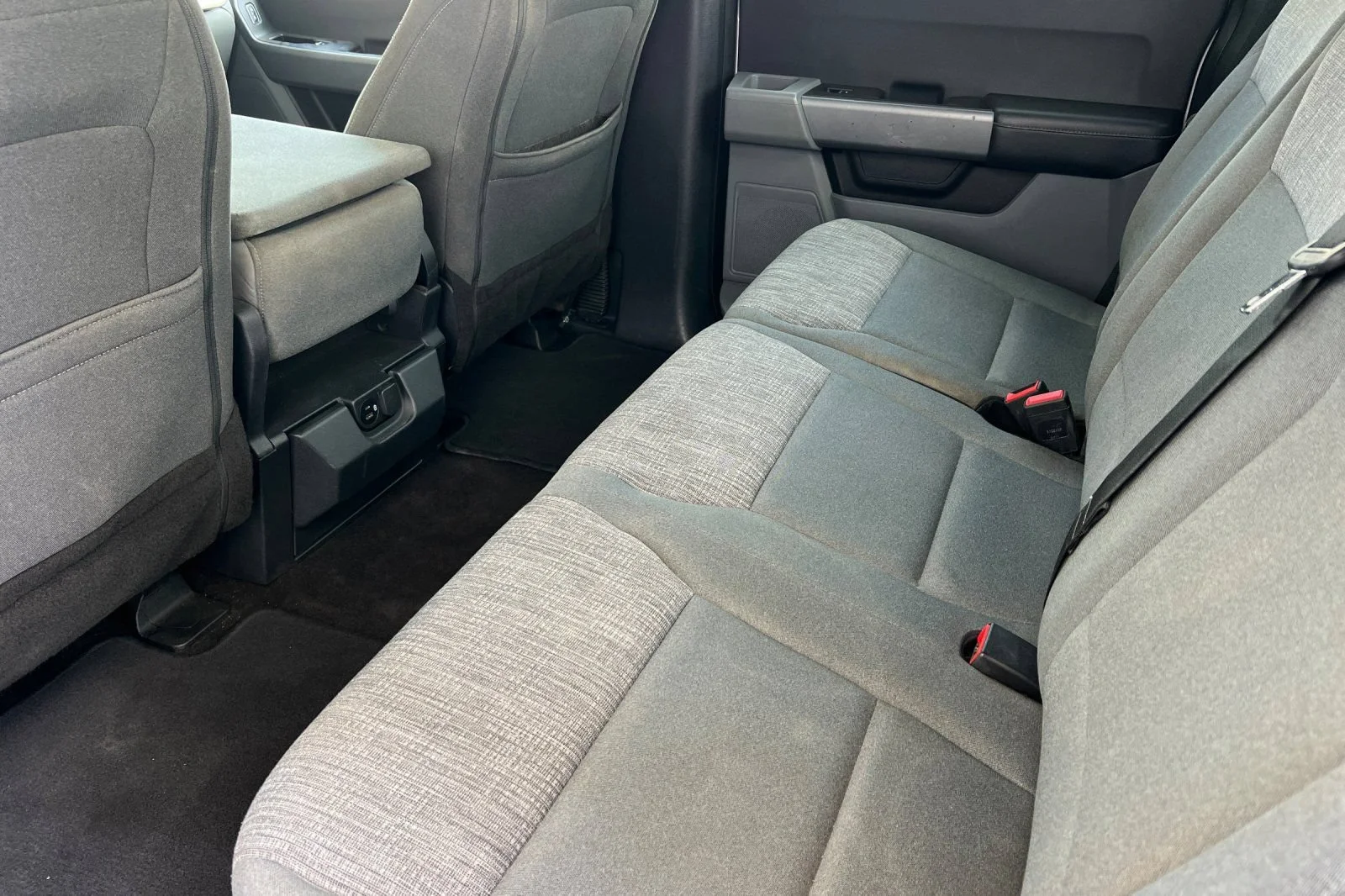 Used 2021 White Ford XL image 12