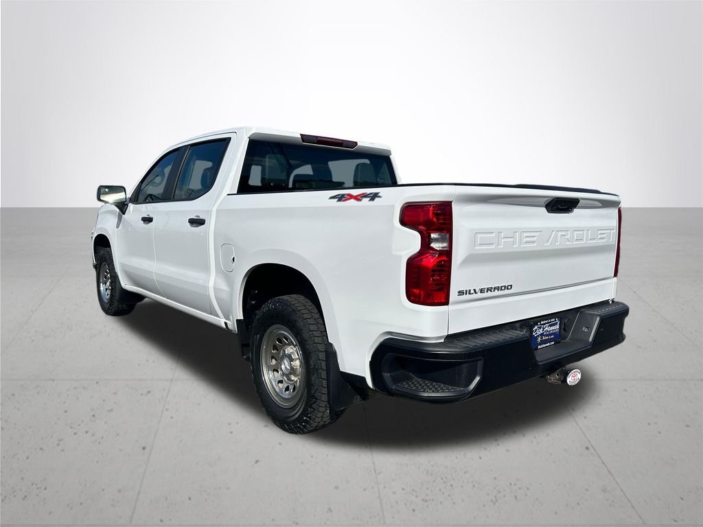 Used 2024 White Chevrolet WT image 9