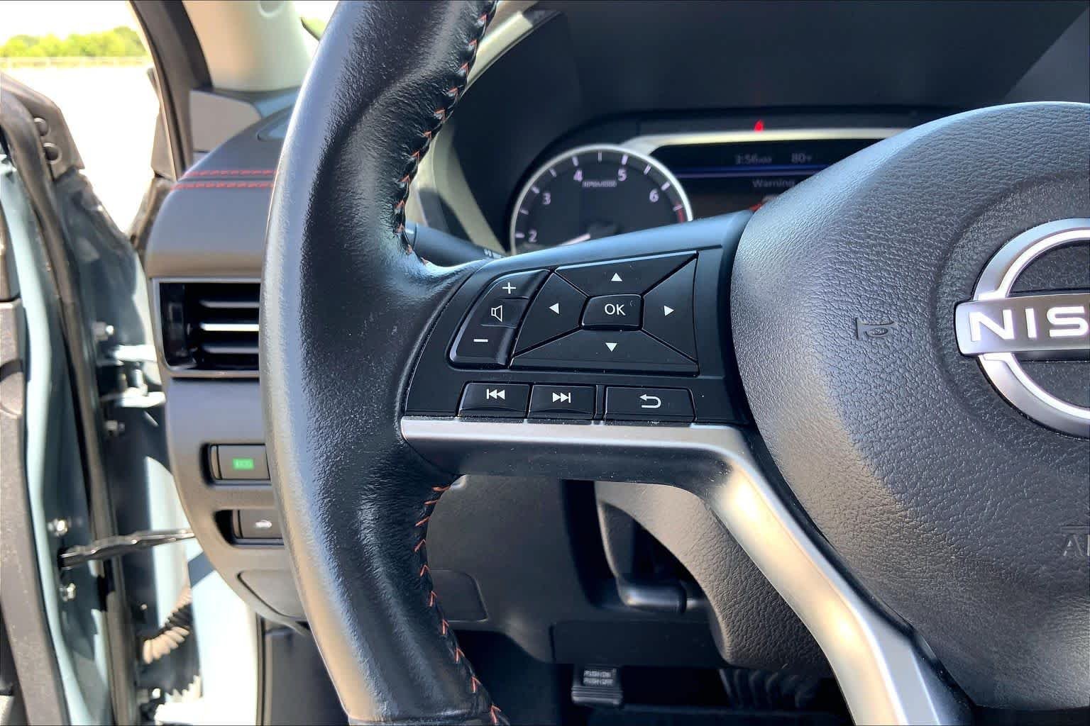 Used 2024 Atlantic Gray Metallic/Super Black Nissan SR image 23