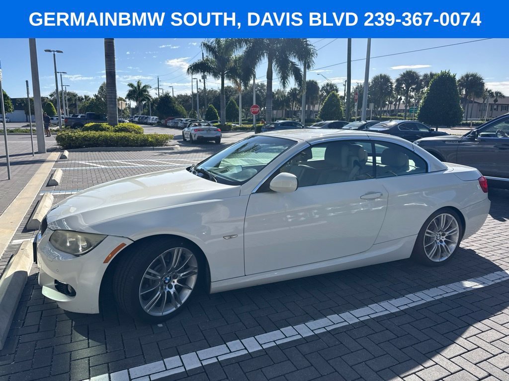 Used 2011 Alpine White BMW 335i image 3