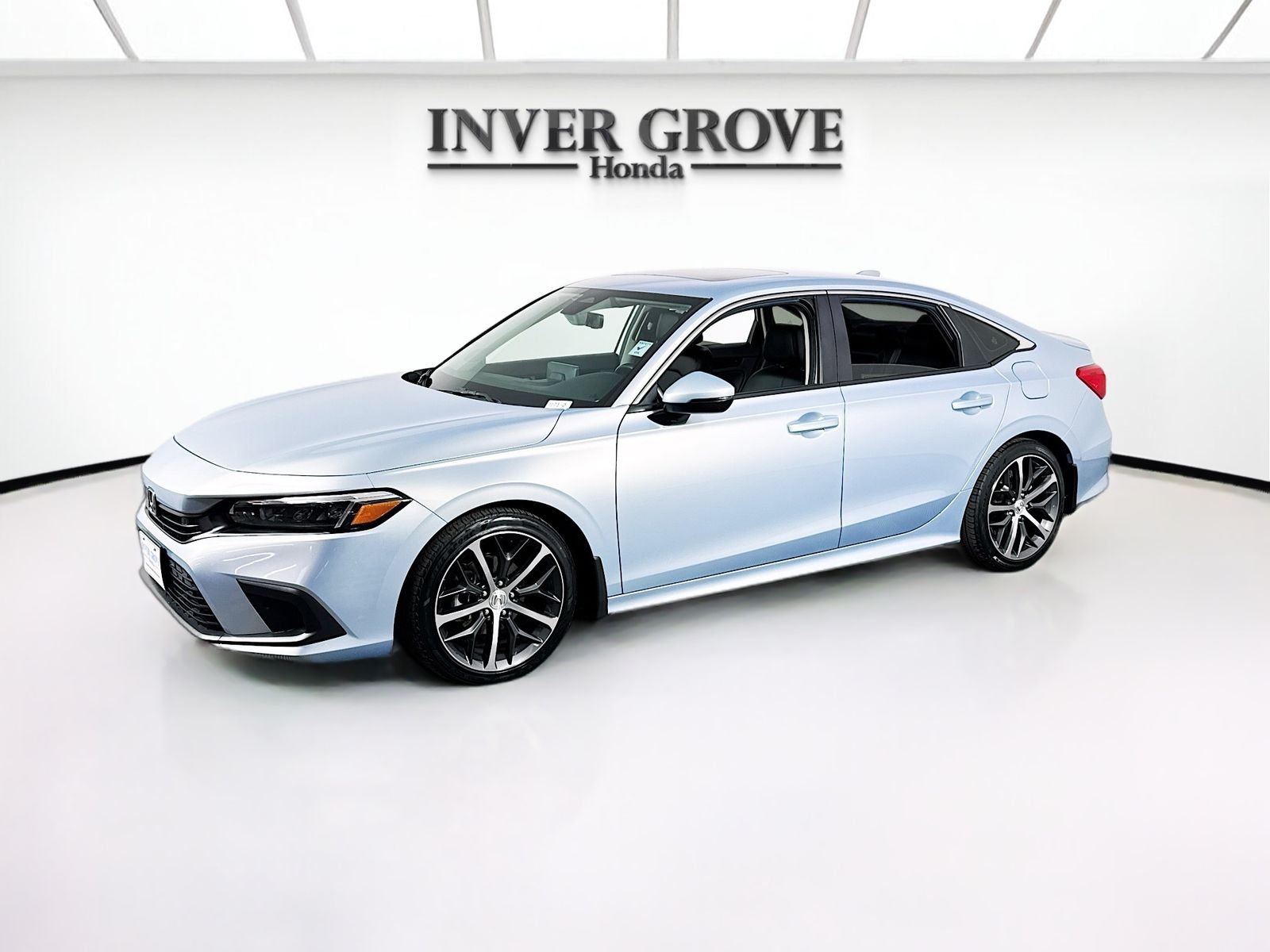 2023 Honda Civic Touring CVT's photo