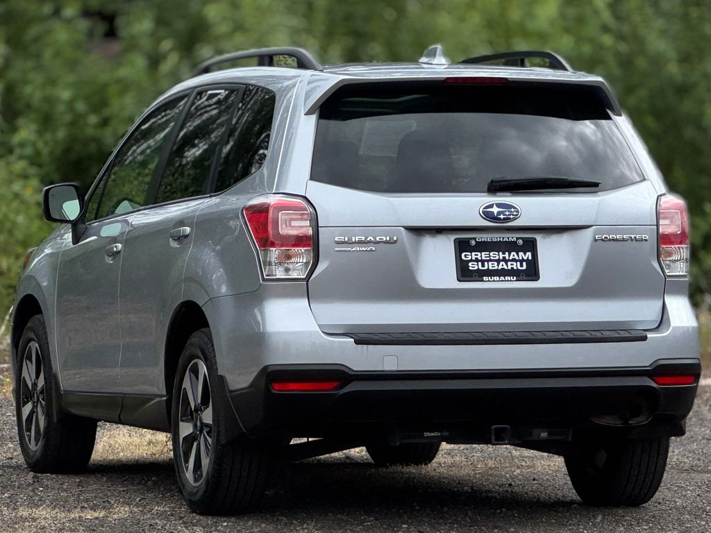 Used 2018 Ice Silver Metallic Subaru 2.5i Premium image 5