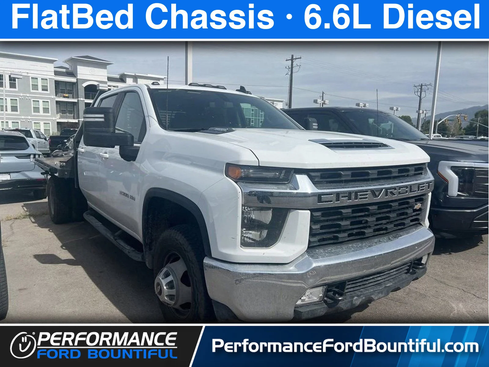 Used 2022 Summit White Chevrolet LT image 1