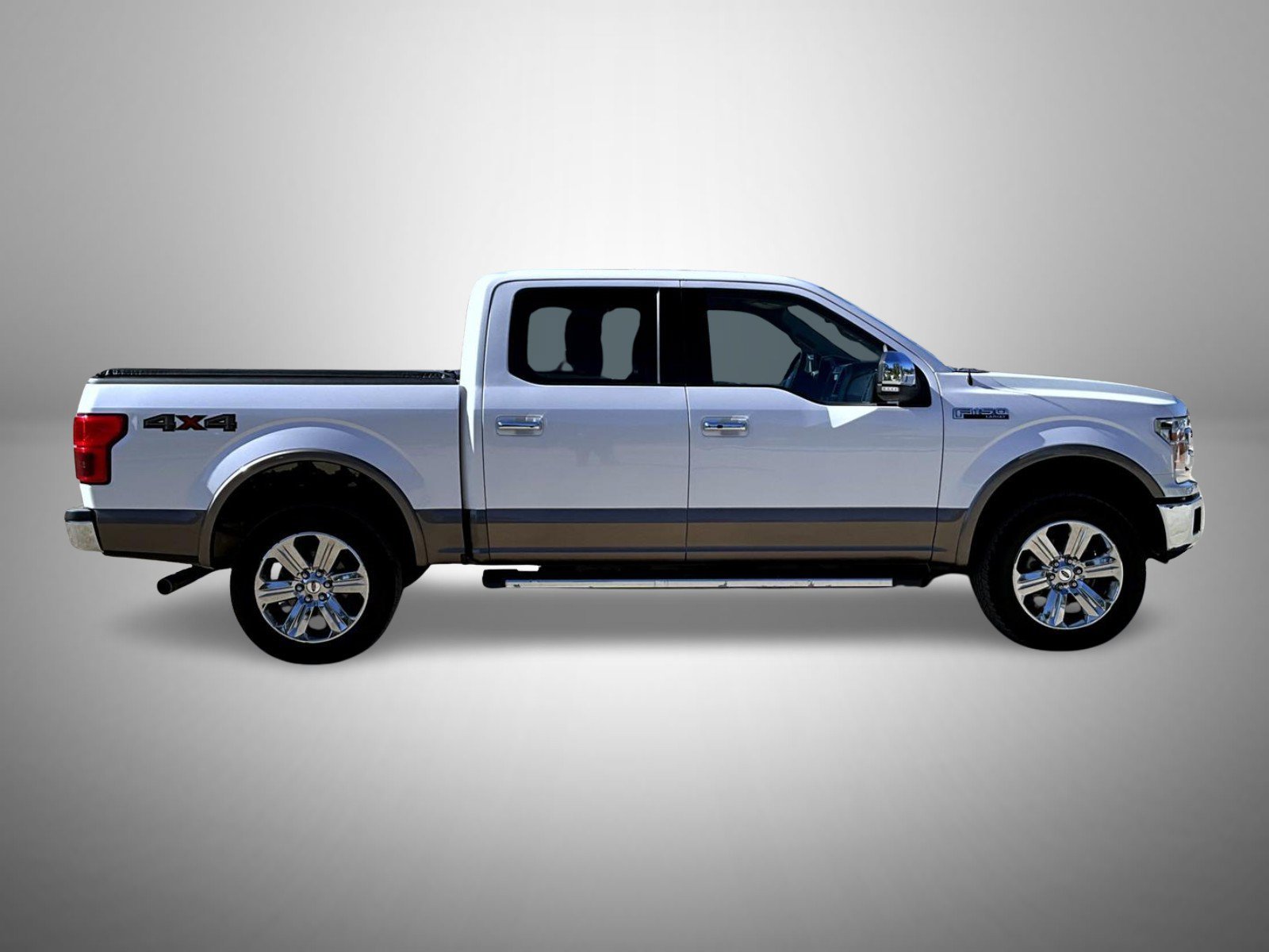 Used 2018 White Ford Lariat image 4