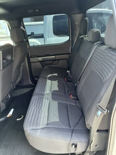 Used 2023  Ford XL image 5