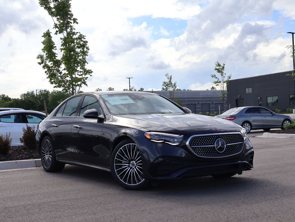 2026 Mercedes-Benz E-Class E450 4MATIC's photo