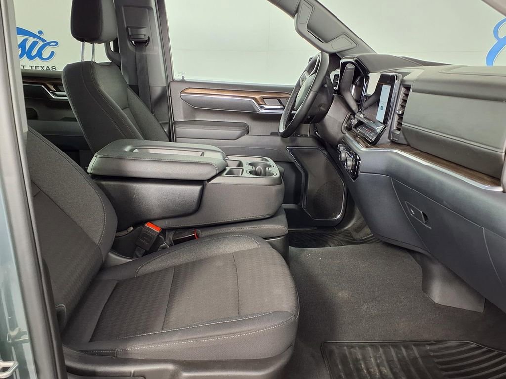 Used 2025 Cypress Gray Chevrolet LT image 10