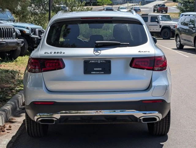 Used 2020 Iridium Silver Metallic Mercedes-Benz GLC 350e image 4