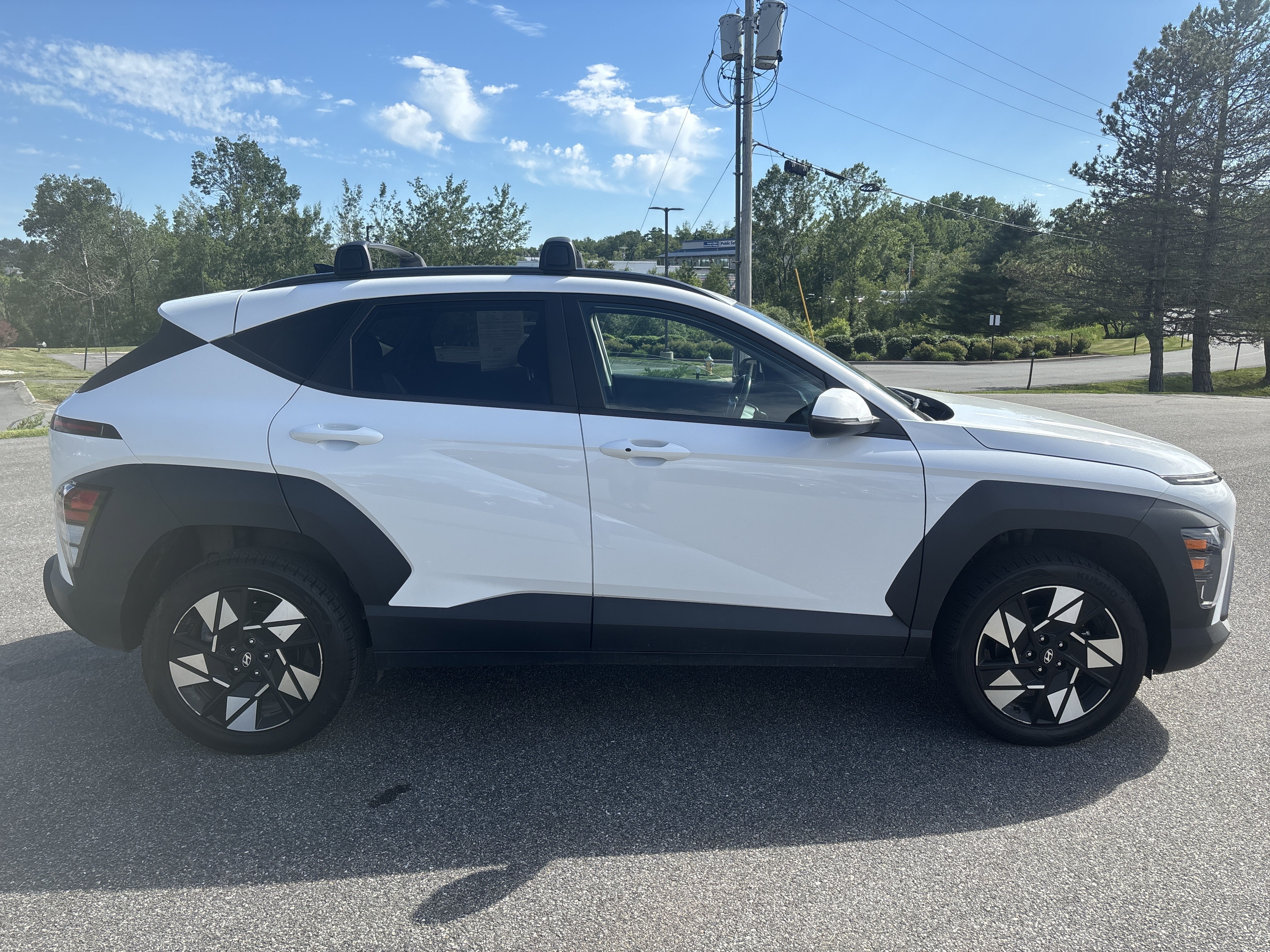 Used 2024 Atlas White Hyundai SEL image 6