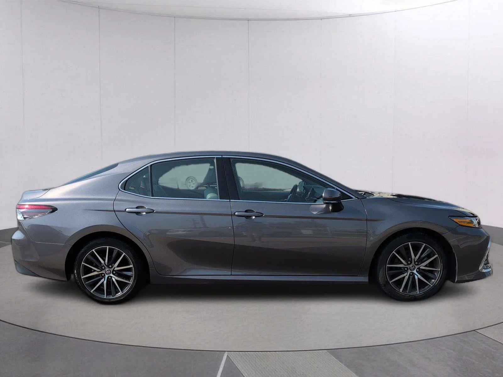 Used 2023 Predawn Gray Mica Toyota XLE image 6