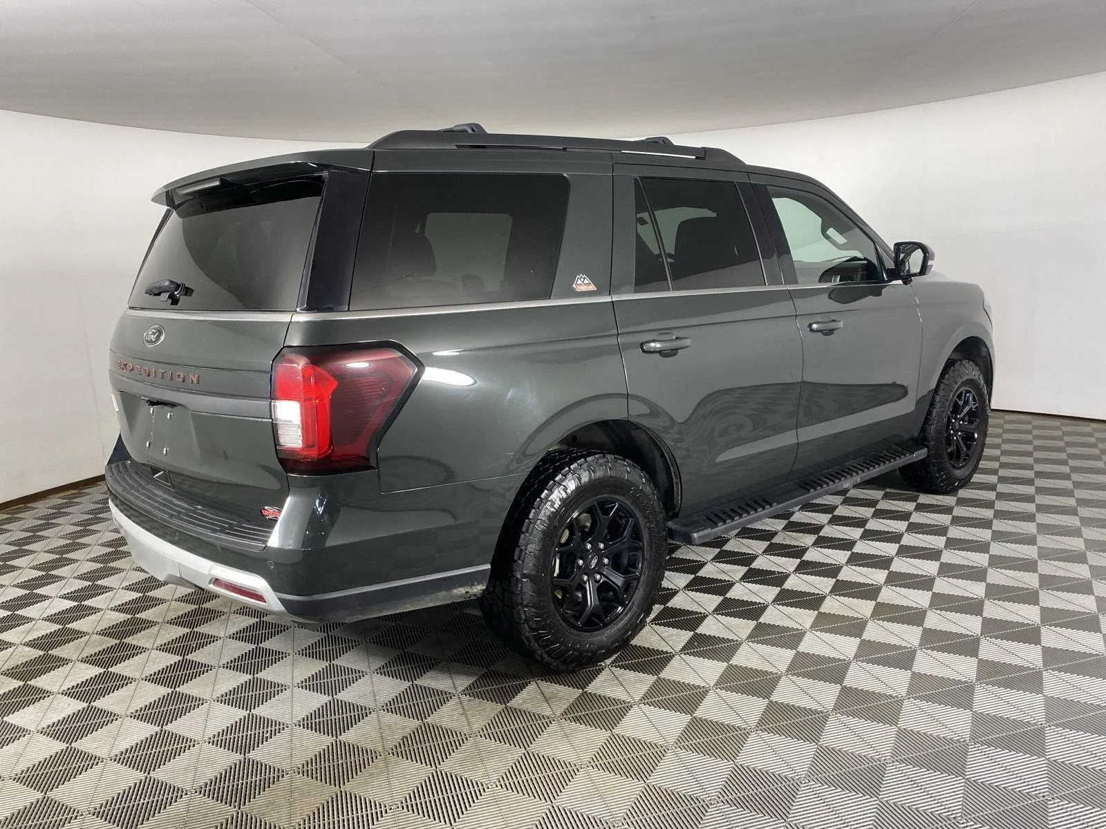 Used 2022 Forged Green Ford Timberline image 10