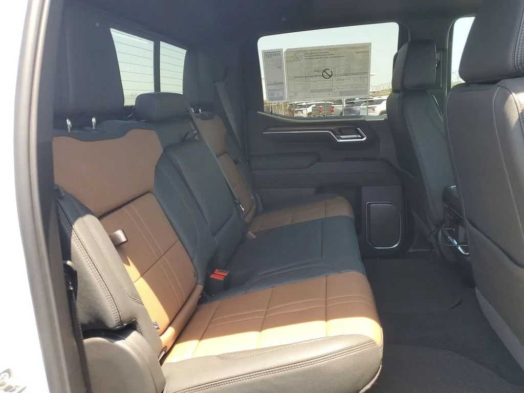New 2026 Polar White Tricoat Chevrolet High Country image 33