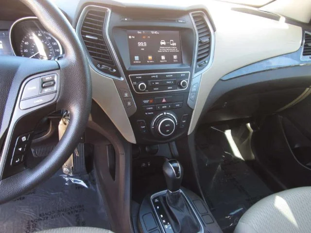 Used 2017 Marlin Blue Hyundai 2.4 Base image 17