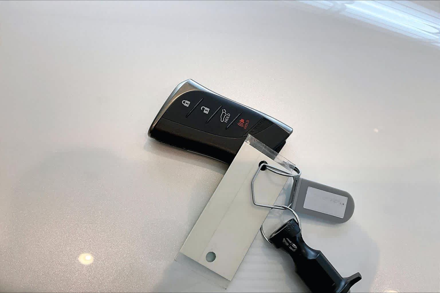 Used 2024 Eminent White Pearl Lexus Overtrail image 12