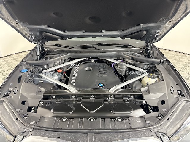 Used 2024 Skyscraper Grey Metallic BMW sDrive40i image 35