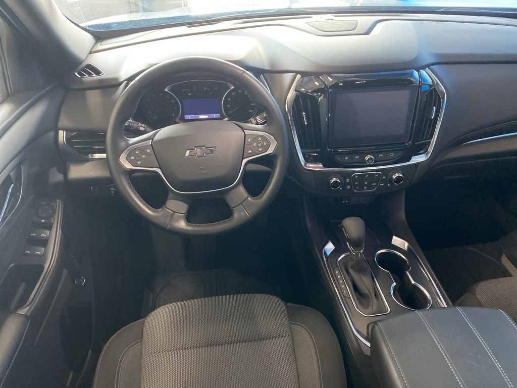 Used 2023 STERLING GRAY METALLIC Chevrolet LT Cloth image 5