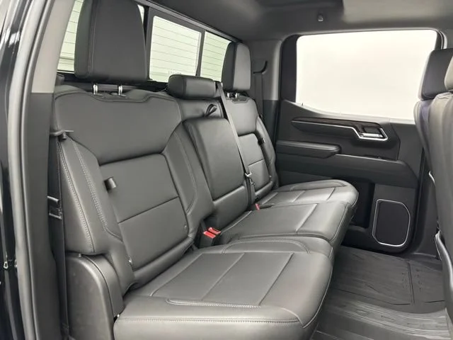 2026 GMC Sierra 1500 SLT - Photo 39