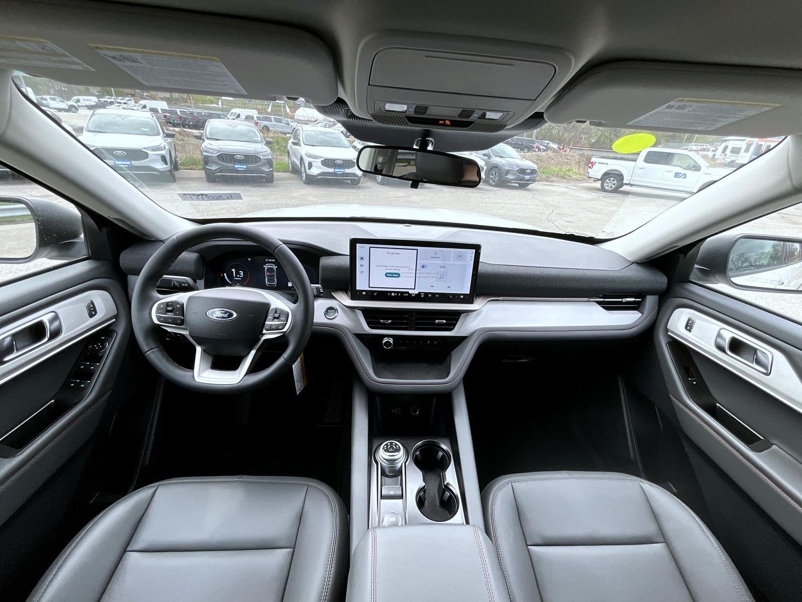 New 2026 Star White Metallic Tri-Coat Ford Active image 13