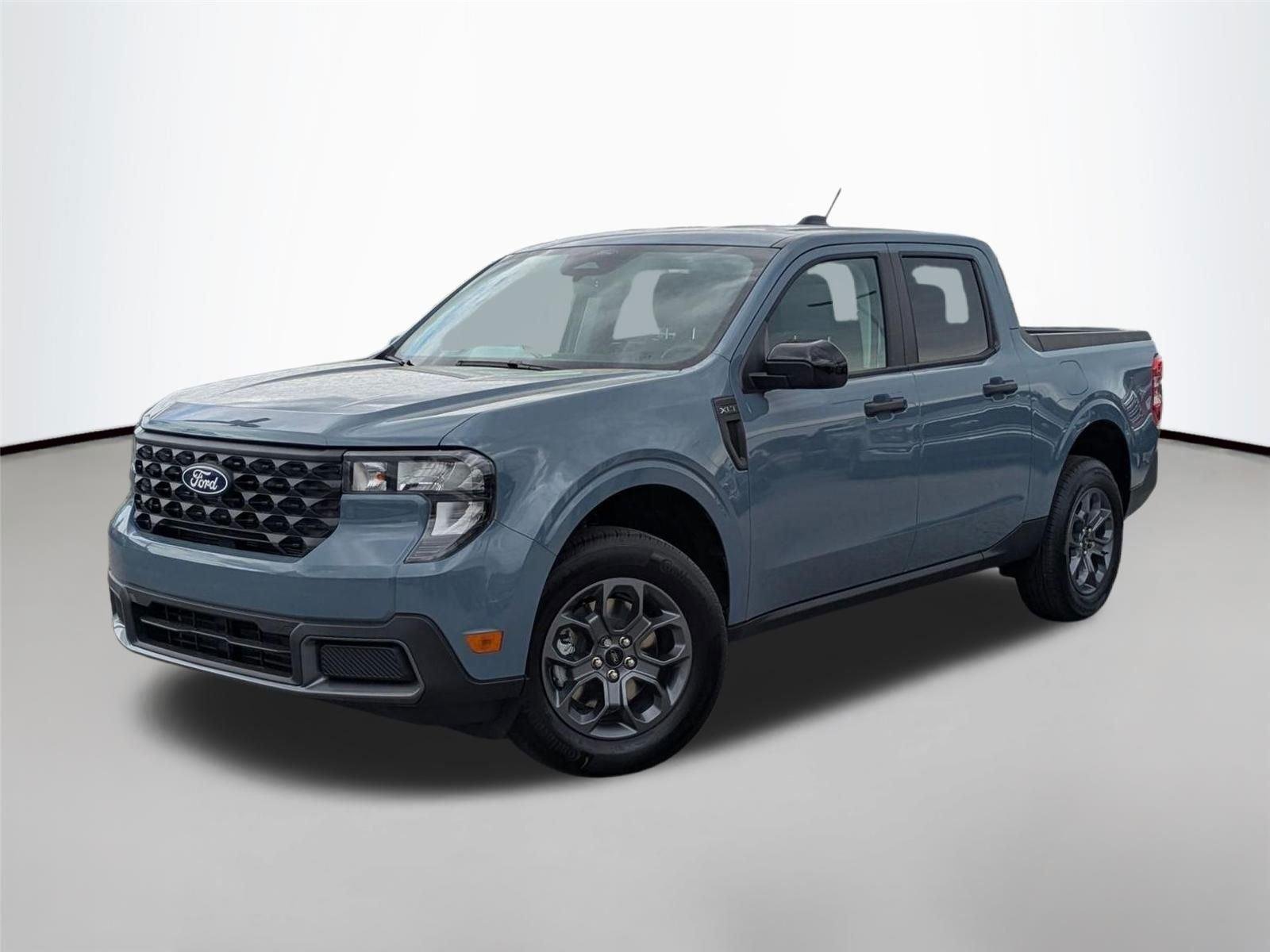 New 2026 Azure Gray Metallic Tri-Coat Ford XLT image 1