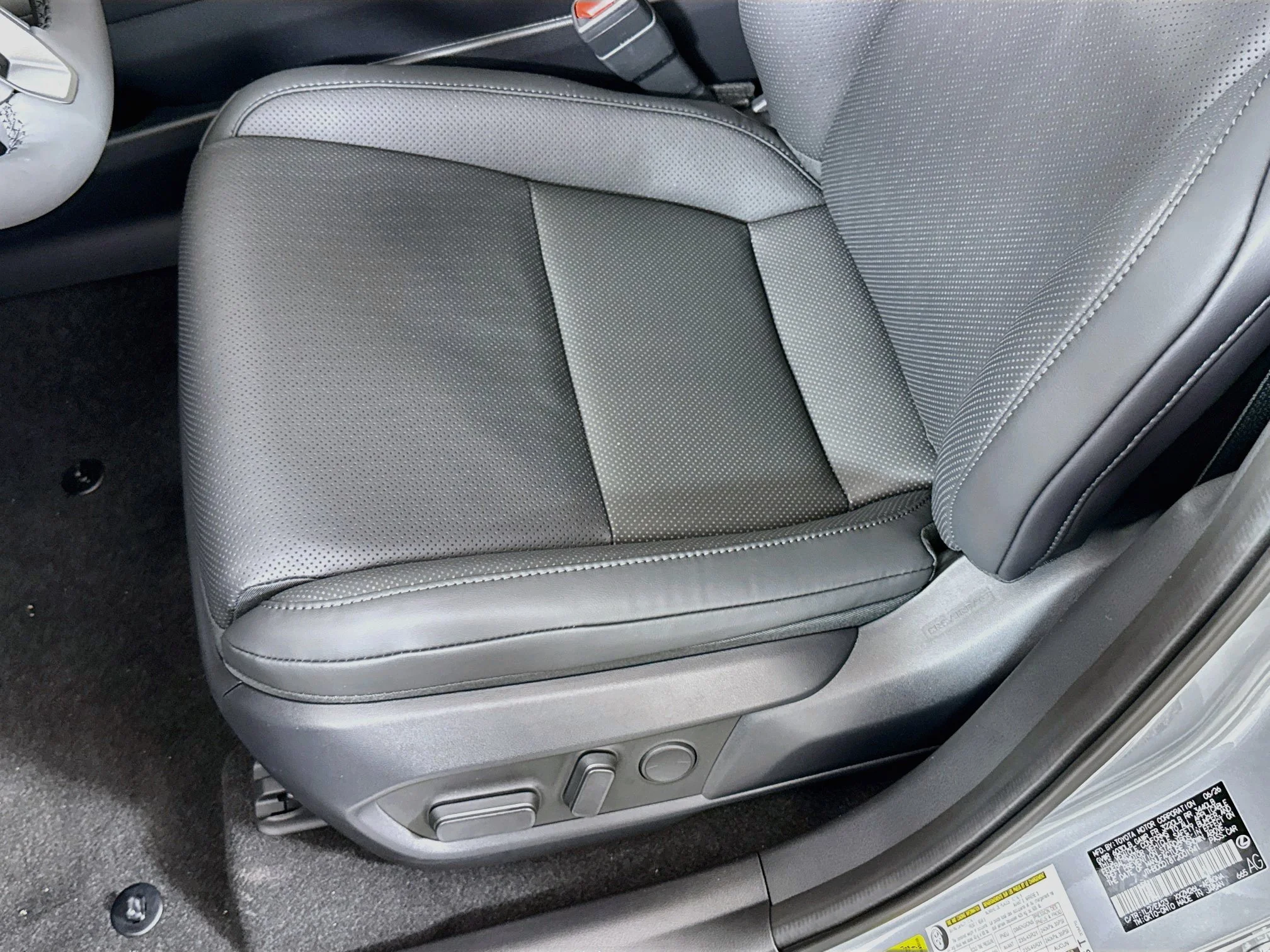 New 2026 Iridium Lexus ES 500e PREMIUM AWD image 20