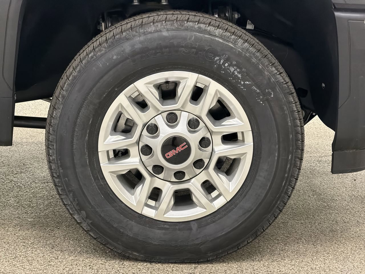 2026 GMC Sierra 2500HD Pro - Photo 10