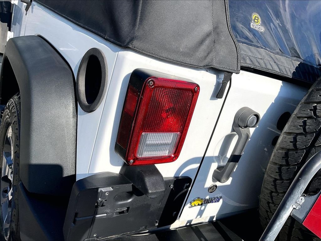 Used 2014 White Jeep Sport image 28
