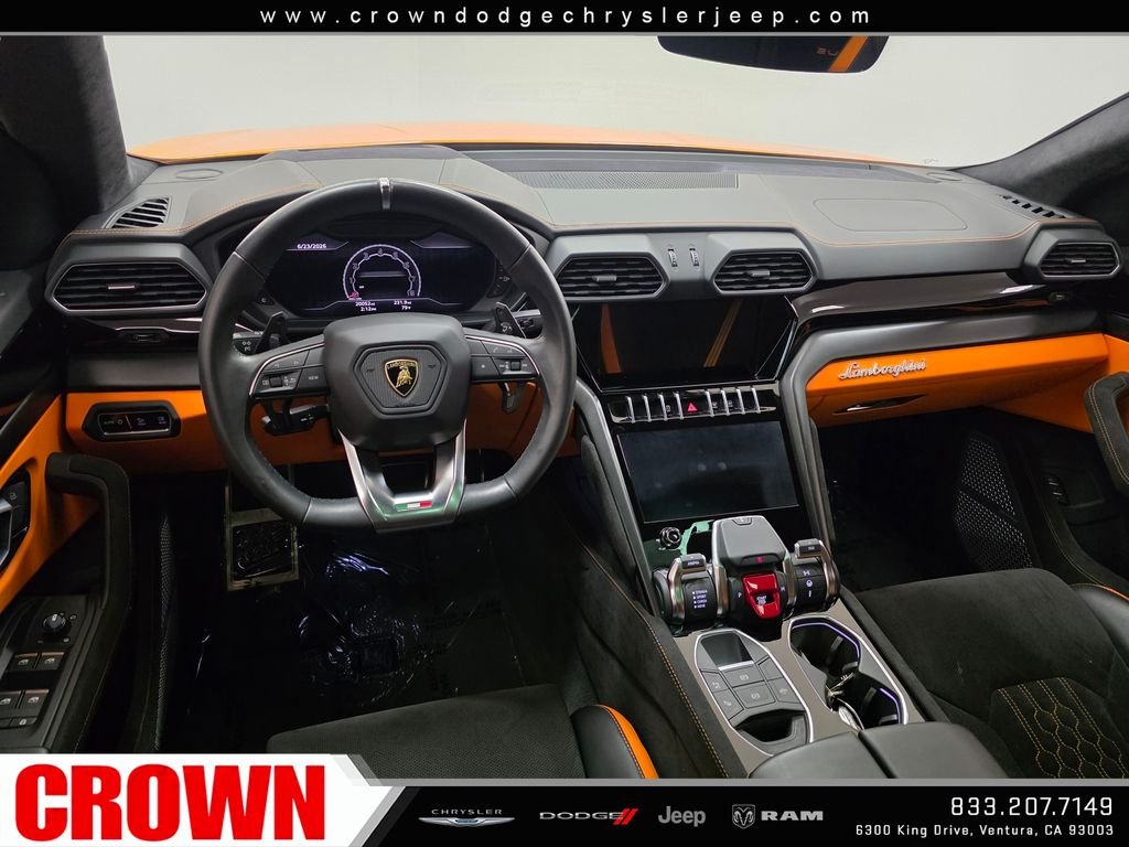 Used 2024  Lamborghini S image 29